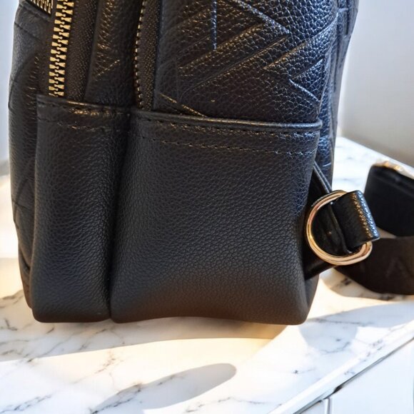 Adrienne Vittadini AV Borsetta Collection Sling Bag Handbag Black Gold NWT - Picture 9 of 15